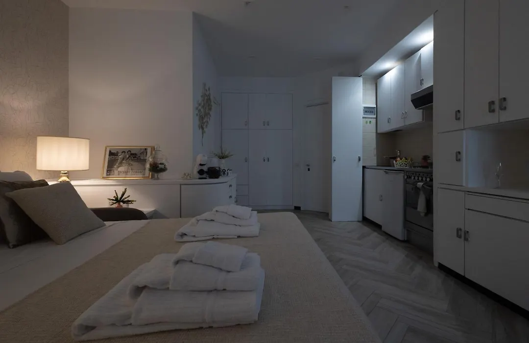 Dolce Vita Chic Accomodation-1
